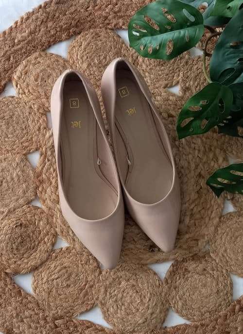 Stunning Nude Heels from Jet  Colour: Nude  Kitten Heel  Size: 8  BRAND NEW!! Never worn