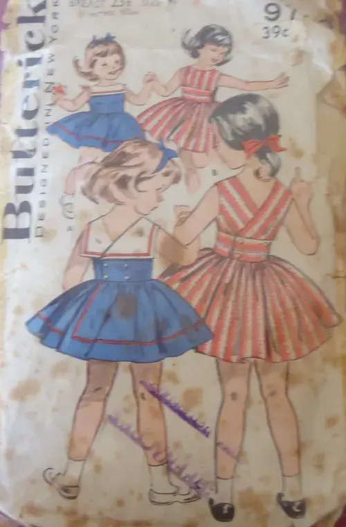 VINTAGE BUTTERICK 9749 GIRL`S BAKCK WRAPPED DRESS SIZE 4 YEARS BREAST 23 1/2` SEE LISTING-ZIPLOC BAG
