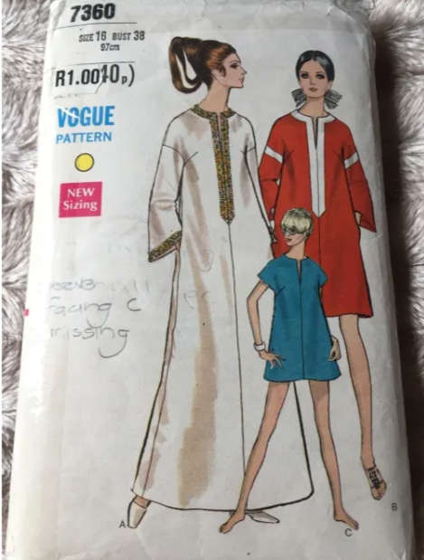 PATTERN VOGUE 7360 (SLEEVE AND FACING C EXCL) - DRESS OR COVER UP (SIZE 16)