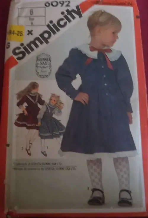 SIMPLICITY 6092 GIRL`S DRESS SIZE 6 YEARS - COMPLETE-UNCUT-FACTORY FOLDED
