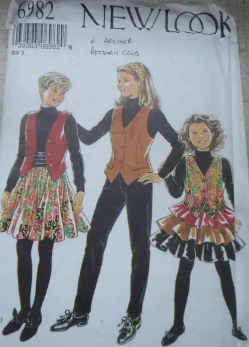 NEW LOOK PATTERNS 6982 KIDDIES CO-ORDINATES SEVEN SIZES IN ONE 8 -14 YEARS COMPLETE-UNCUT-F/FOLDED
