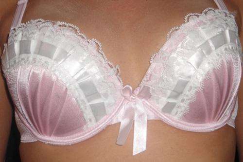 VICTORIAN STYLE PINK & WHITE BRA! ABSOLUTELY BEAUTIFUL! 40B
