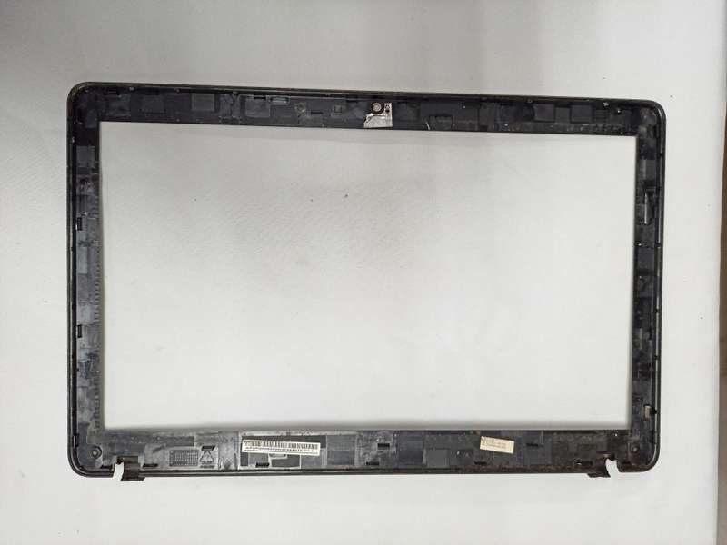 Acer Aspire E1-531 LCD Screen Bezel AP0P1000800