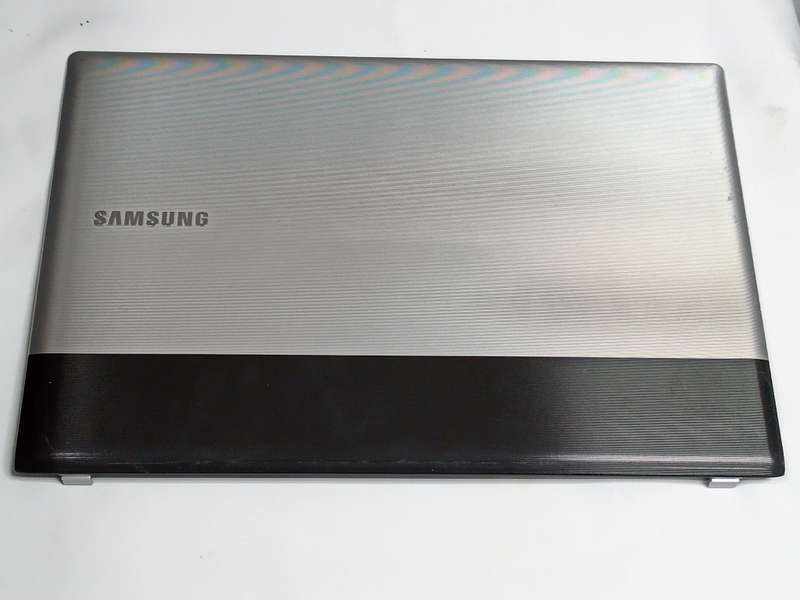 Samsung NP-RV511 Top Upper LCD Lid Rear Cover - BA75-02850A