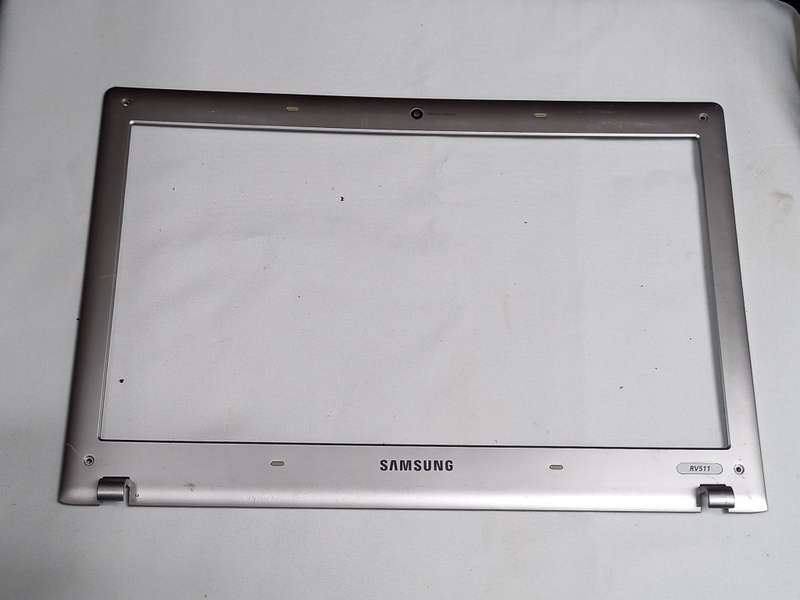 Samsung Rv511 Silver LCD Front Bezel - Ba75-02855a
