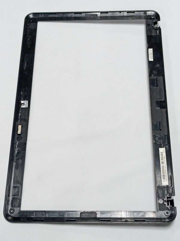 Lenovo IdeoPad G550 LCD Front Bezel - FA07W000800