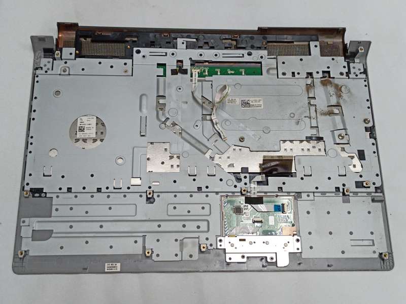Dell STUDIO 1537 PP3L 24GM3PAWI10 laptop case