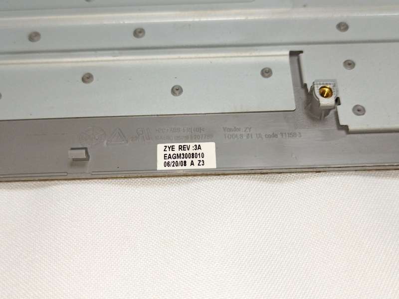 Dell STUDIO 1537 PP3L 24GM3PAWI10 laptop case