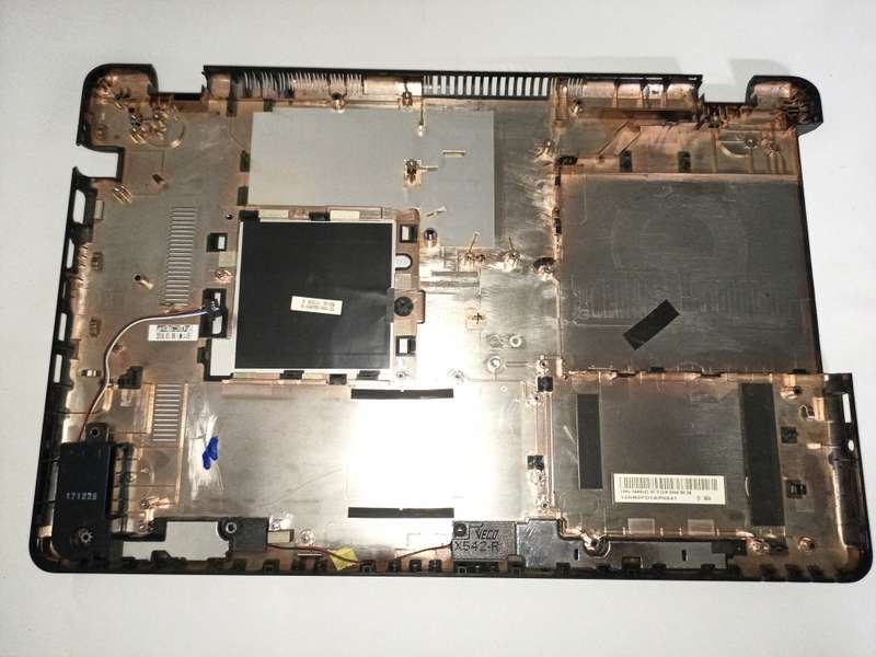 ASUS R542U Bottom Plastics Processing Coaster 13NB0FD1AP0541