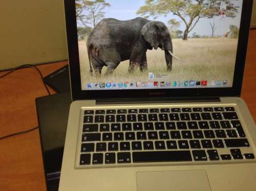 13" Apple MacBook Pro in Excellent cndition