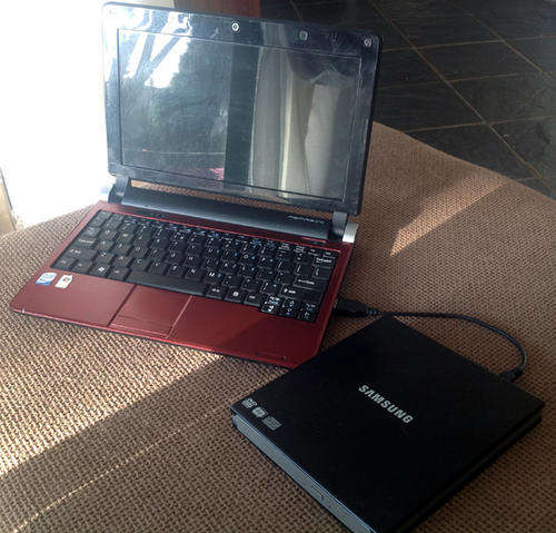 Acer Aspire One D270 Netbook 10.1" Red (NU-SGCEA-004)