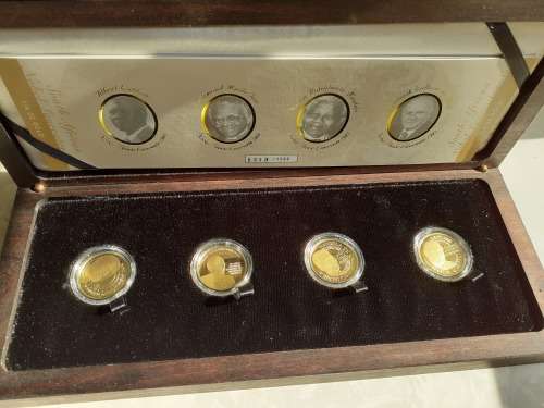 S A Nobel Laureate GOLD PROOFSET 4 x 1/4 Ounce GOLD Medallions **1 ounce gold**