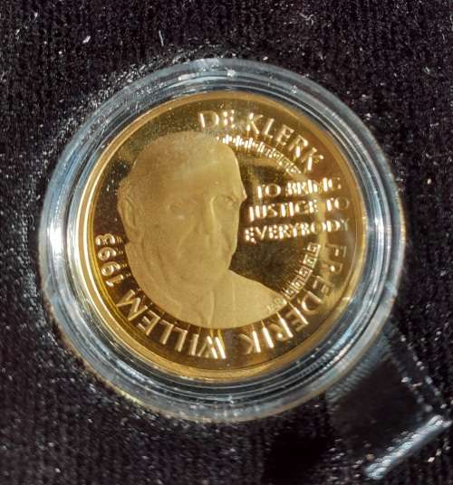 S A Nobel Laureate GOLD PROOFSET 4 x 1/4 Ounce GOLD Medallions **1 ounce gold**