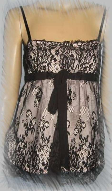 ***WAREHOUSE STUNNING LACEY TOP * UNWORN * SIZE 10***