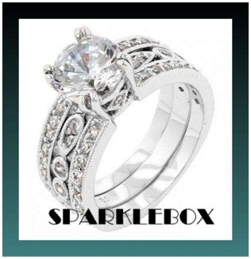**VINTAGE DESIGN 6.8ct BRIDAL 2 PIECE SIMULATED DIAMOND RING SET**SIZE 6