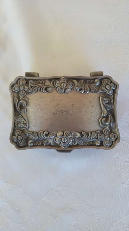 A collection of assorted trinket boxes