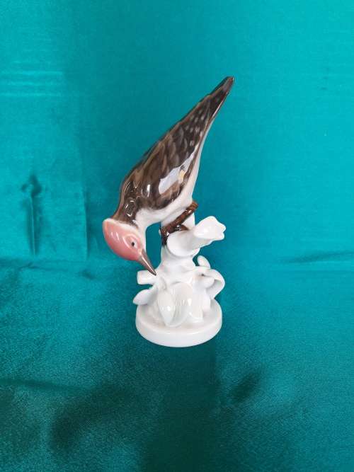 A stunning Rosenthal porcelain bird figurine