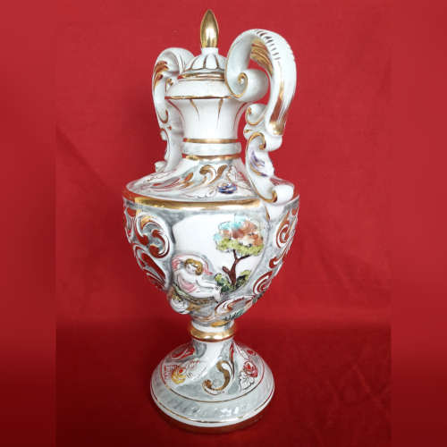 A beautiful Capodimonte vase with lid