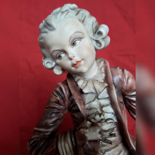 A stunning capodimonte figurine