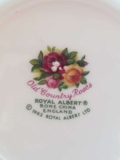 A beautiful Old Country Rose`s Royal Albert duo