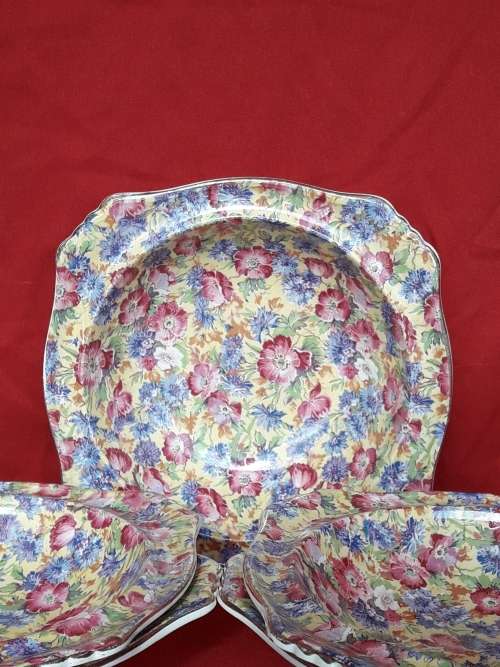A set of stunning Chintz ware bowls
