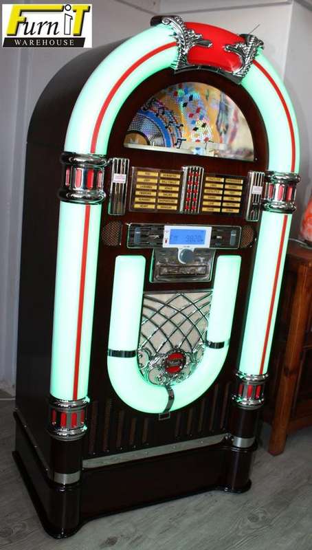 NEW!! Juke Box "Classic" LP's, CD, USB, SD Card, FM/AM, MP3, AUX, Remote C, ect.