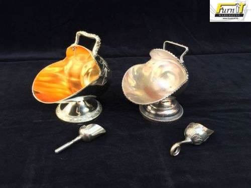 Set of 2 Sugar Scuttles with spoons - Silver Plated - Good Condition
