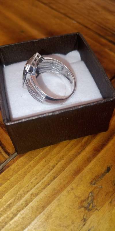 9Ct Yellow Gold and Sterling Silver Natural Diamond Ring!