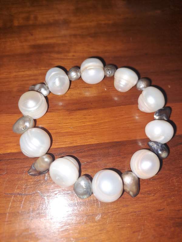 Natural Pearl Bracelet - Beautiful!