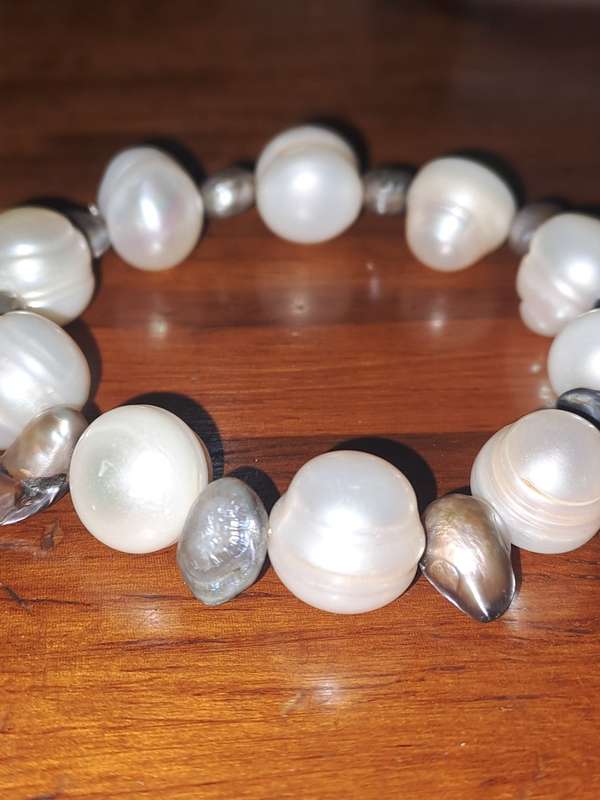 Natural Pearl Bracelet - Beautiful!
