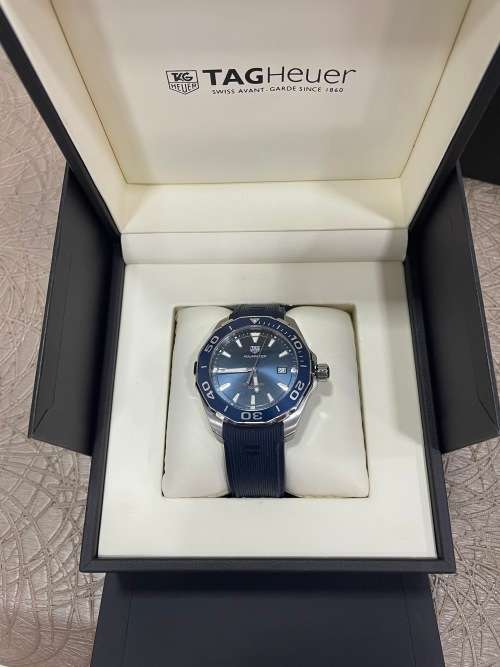 2019 Tag Heuer Aquaracer 300M diver