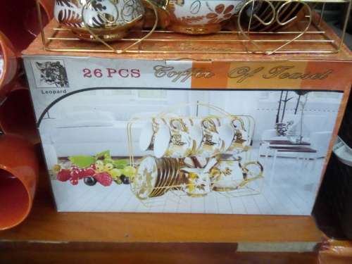 (FREE SHIPPING) 26 piece full tea coffee cups saucers set with Gold and White design