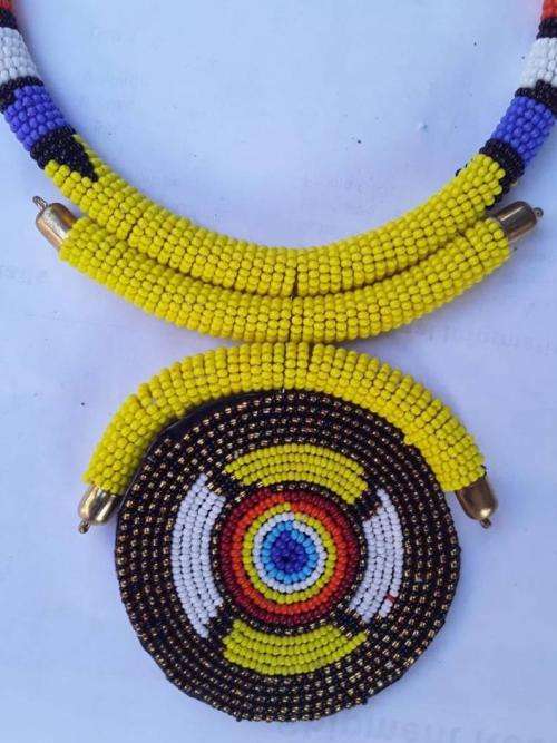 (FREE SHIPPING) Beaded ZULU CULTURAL necklace. Mid long. Yellow Maasai necklace. African necklace.