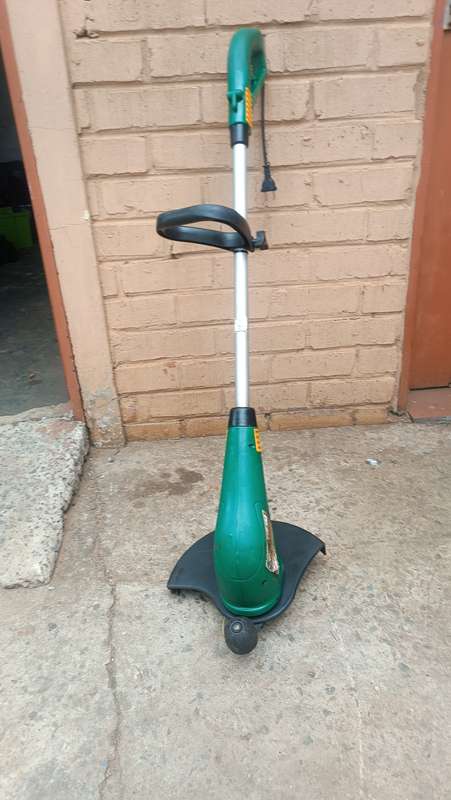 Refurbished Heavy duty electric lawnmovwer and electric trimmer combo