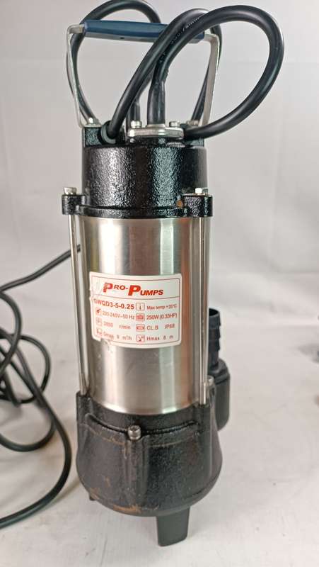 Red Rhino 220V Pro-Pump - 0.25kw Drainage Pump - 150L/min - Refurbished'
