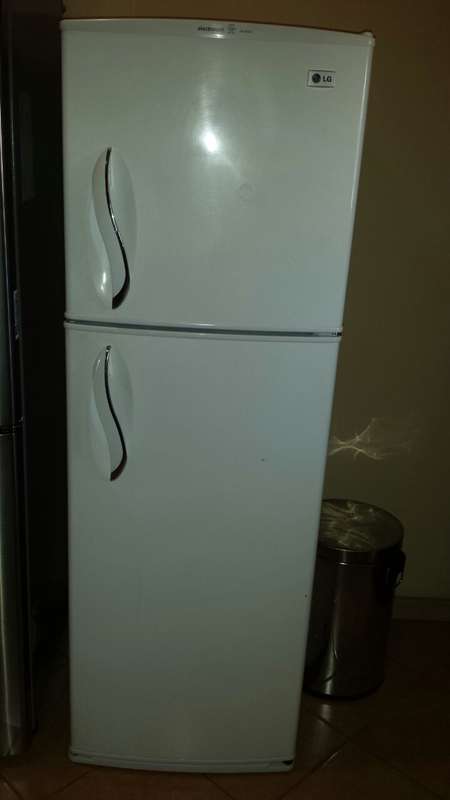 Fridge (Frost free !!!) with Freezer on top - LG GR-292QC