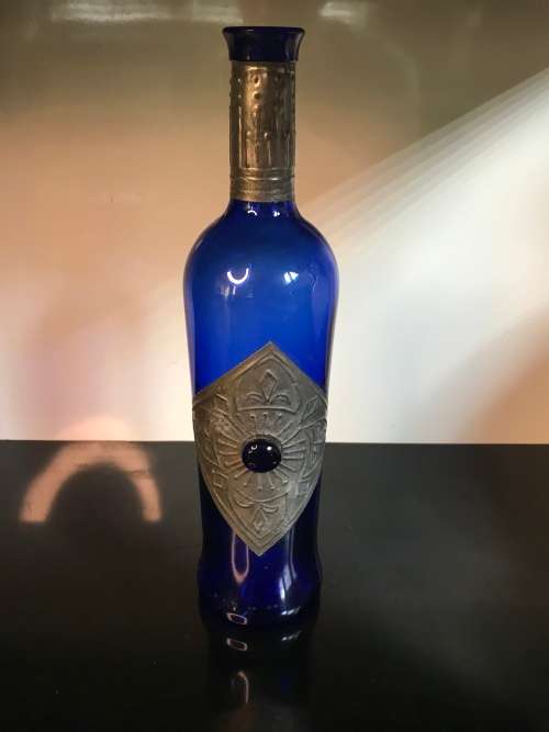 Sliver metal bottle