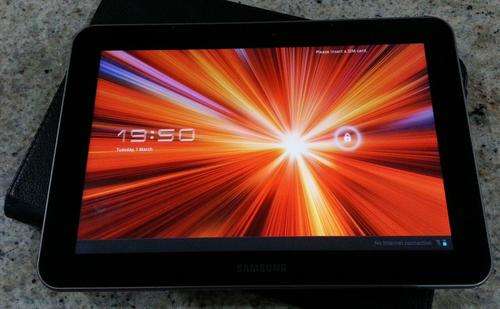 Samsung Galaxy Tab 8.9" - P7300 - 32GB (FREE SHIPPING IN SA)