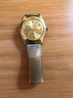 SEVEN HANDWINDING OLD SCHOOL TYPE WRISTWATCHES-ALL FOR ONE BID