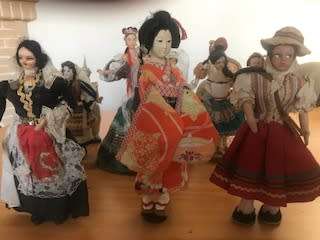 TEN VINTAGE INTERNATIONAL DOLLS FOR YOUR COLLECTION 1 BID FOR ALL. See pictures
