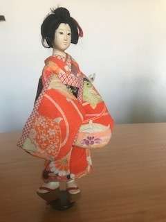TEN VINTAGE INTERNATIONAL DOLLS FOR YOUR COLLECTION 1 BID FOR ALL. See pictures