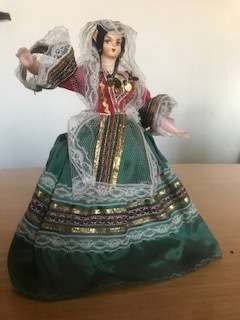 TEN VINTAGE INTERNATIONAL DOLLS FOR YOUR COLLECTION 1 BID FOR ALL. See pictures