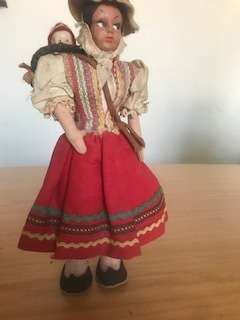 TEN VINTAGE INTERNATIONAL DOLLS FOR YOUR COLLECTION 1 BID FOR ALL. See pictures