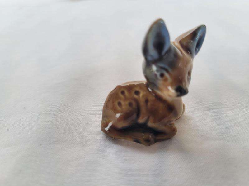 TEN COLLECTABLE WADE WHIMSIES FROM NURSERY RHYMES AND ANIMALS-ALL FOR ONE BID