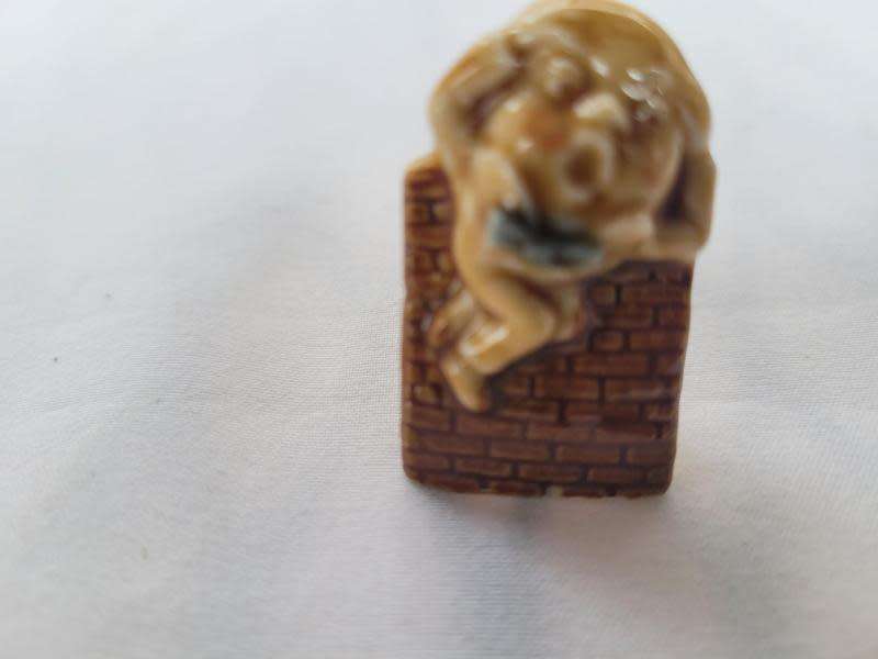 TEN COLLECTABLE WADE WHIMSIES FROM NURSERY RHYMES AND ANIMALS-ALL FOR ONE BID