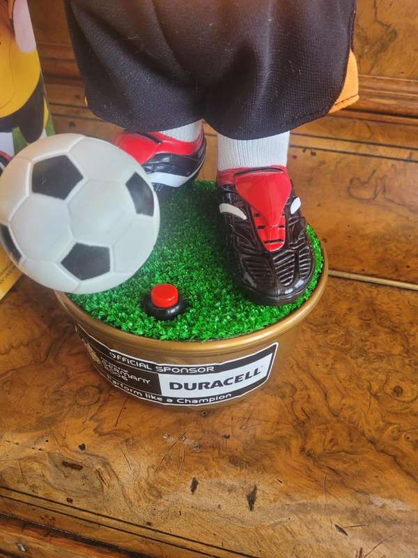 VERY COLLECTABLE DURACELL BUNNY 2006 FOOTBALL WORLD CUP-CLEAN, WORKING-IN BOX. 40CM high