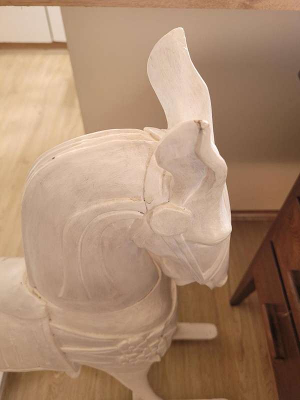 VERY BEAUTIFUL WHITE WOODEN ROCKING HORSE-FULL SIZE FOR A KID TO ENJOY 88cm high x 80cm long
