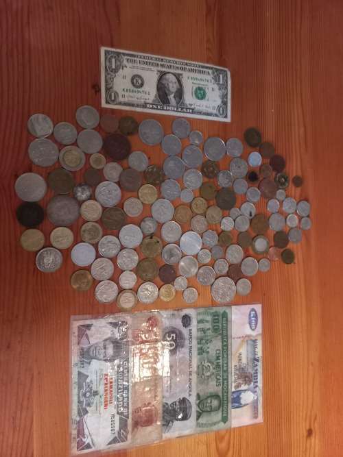 Coin collection of 119 unchecked pieces
