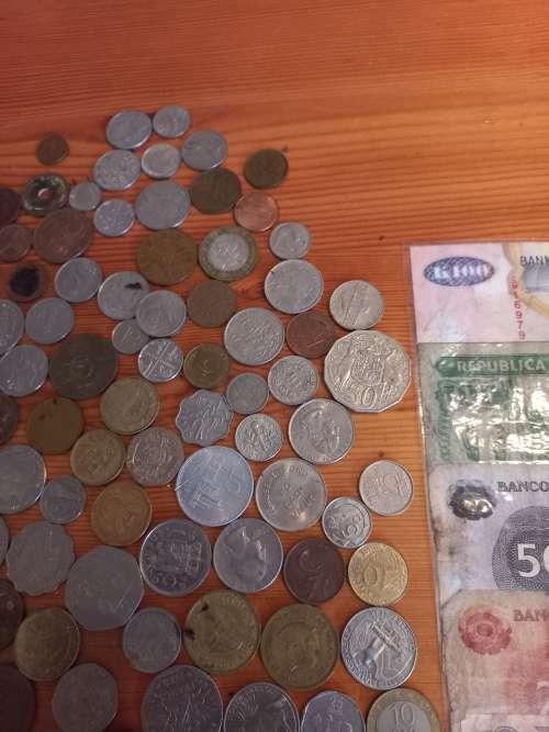 Coin collection of 119 unchecked pieces