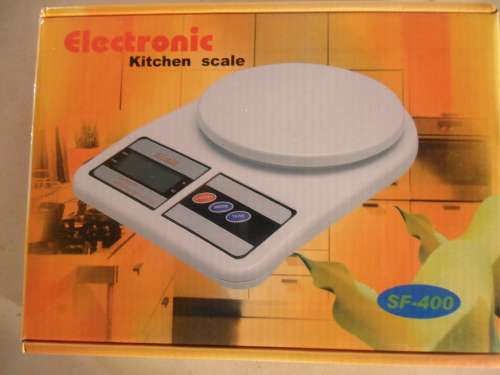 Electronic Kitchen Scale....Weighs up to 10KG